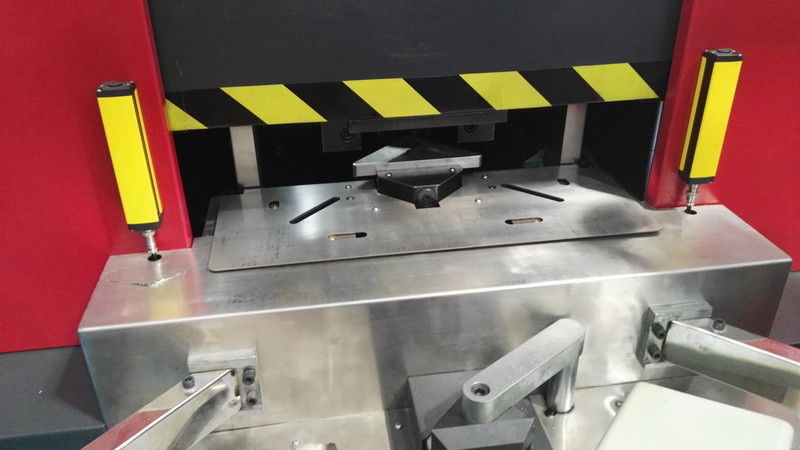 Stalowy panel / skrzynka do formowania kątowego CNC narożna maszyna do gięcia pod kątem 90 stopni
