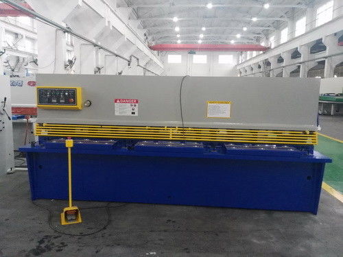 Maszyna do cięcia hydraulicznego z wiązką przesuwaną CNC do cięcia pojedynczego