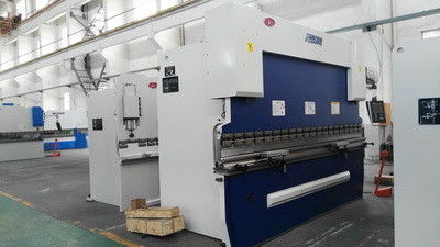 Automatyczna prasa krawędziowa CNC Maszyna do gięcia blach stalowych Certyfikat ISO 9001