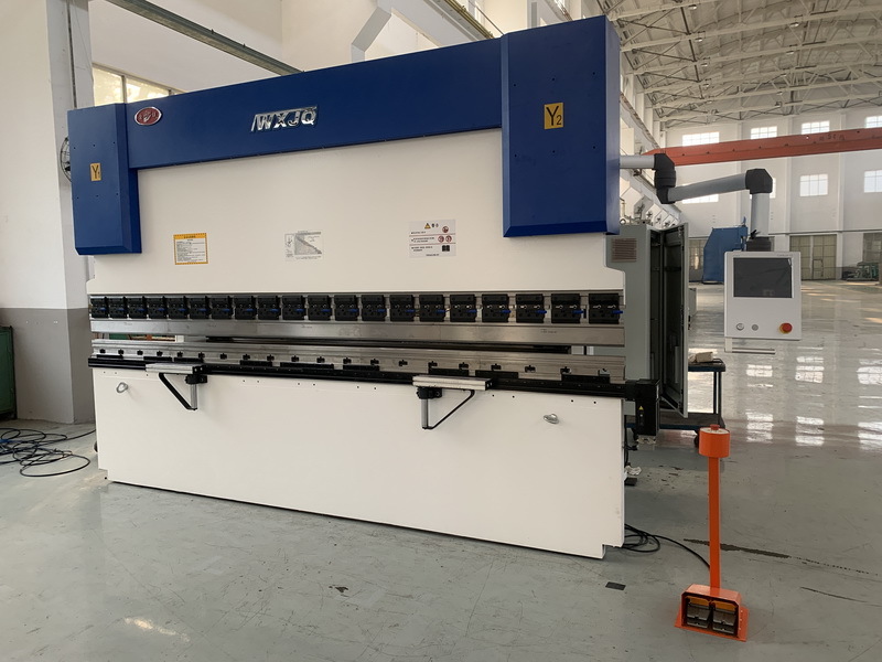 Najnowsze blogi firmy W jaki sposób powtarzalność i wydajność na hamulcu prasowym CNC130T