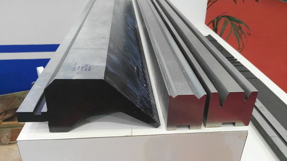 kupować Konfigurowalne narzędzia do tłoczenia prętów w stylu europejskim 42CrMo Kształt dziurkacza / matrycy online manufacture