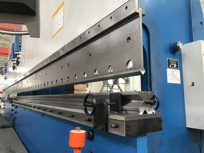kupować Tandem Press Brake with Back Gauge Accuracy 0.02 Mm Throat Depth 200mm to 1600 Mm and Table Width 200 to 800 Mm online manufacture