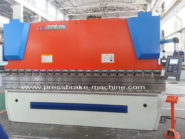 4M Długości blachy metalowej CNC hydrauliczne Prasowanie hamulca Przetwarzanie stali typu kanału C