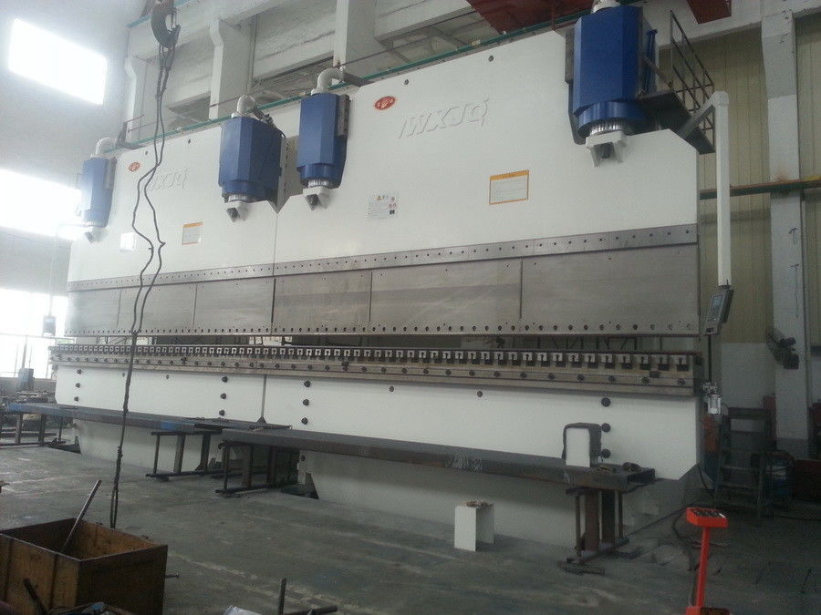 Automatyczna hydrauliczna prasa krawędziowa CNC Tandem 415V / 50Hz 20 metrów 30 - 180 stopni