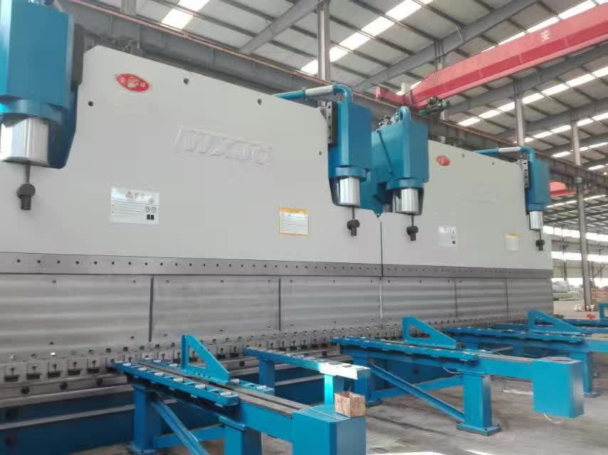 Automatyczny 1300T CNC Tandem Hydraulic Press Brake 415V/50Hz Długość gięcia 20 metrów