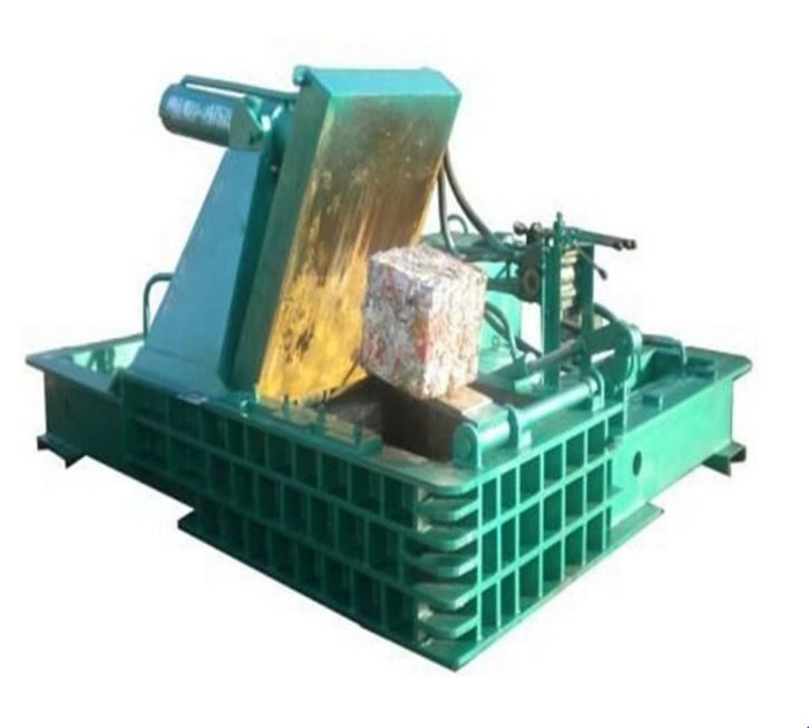 Używana belownica ze zgarniaczem hydraulicznym ze zgniatarką hydrauliczną Prasa mechaniczna