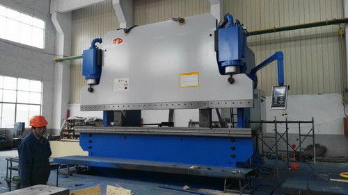 400T Silny hydrauliczny hamulca 7m Długość grubość 8mm Metalowe blachy gięcia