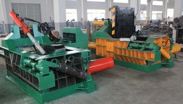 Używana belownica ze zgarniaczem hydraulicznym ze zgniatarką hydrauliczną Prasa mechaniczna